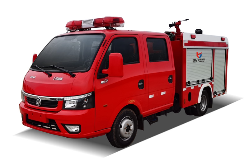 东风途逸1.5吨水罐消防