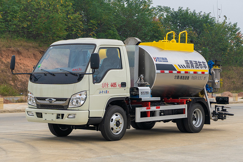 福田小卡之星3（3方）沥青洒布车