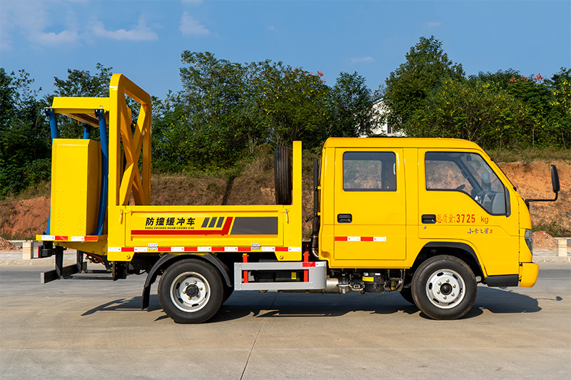 福田小卡之星3防撞车(2000kg-70km/h)