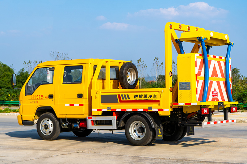 福田小卡之星3防撞车(2000kg-70km/h)