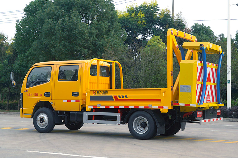 东风小多利卡防撞车(2000kg-70km/h)
