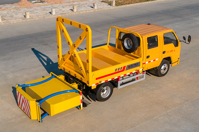 江铃顺达一级翻转防撞车(2000kg-70km/h)