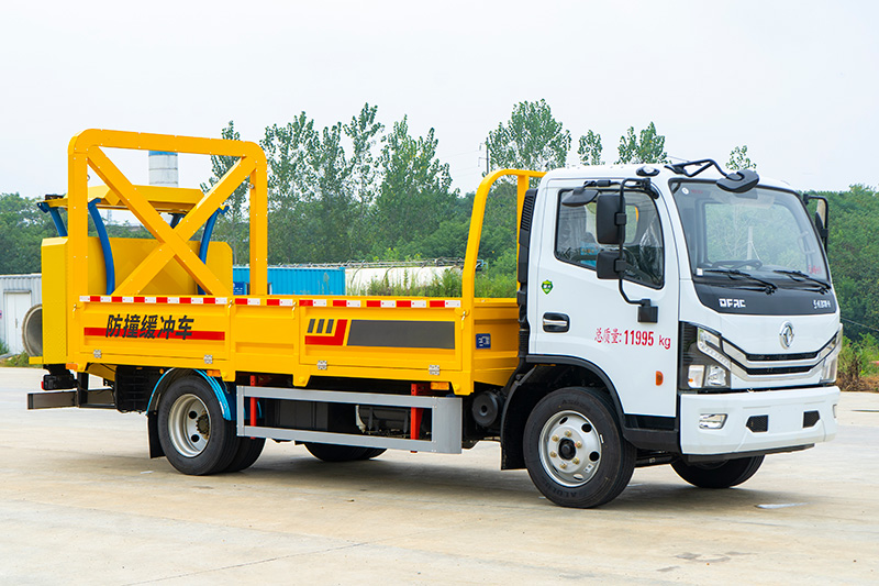 东风大多利卡防撞车(2000kg-70km/h)