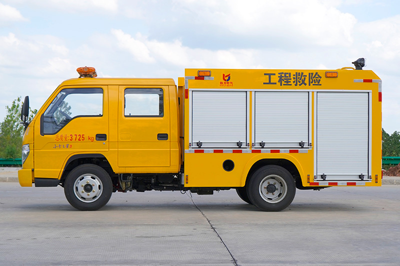 福田小卡之星3消防洒水车