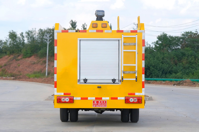 福田小卡之星3消防洒水车