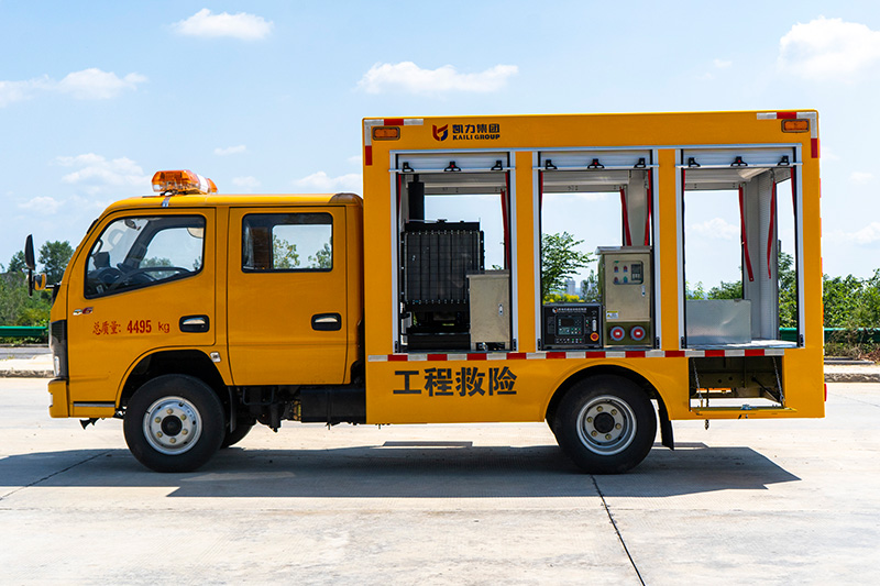 东风小多利卡双排救险车