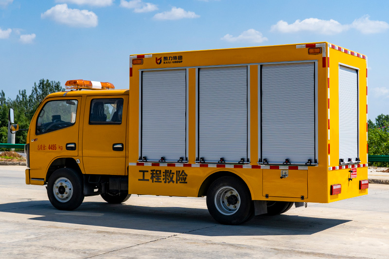 东风小多利卡双排救险车
