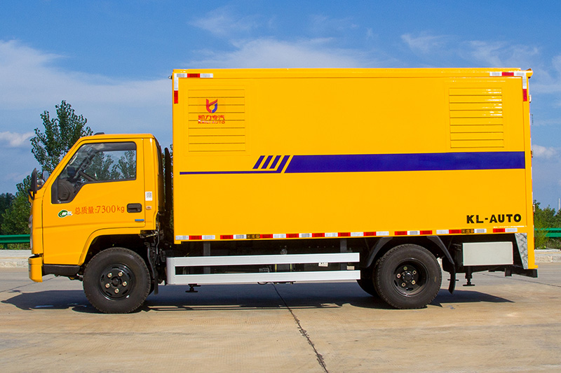 江铃顺达100KW移动电源车