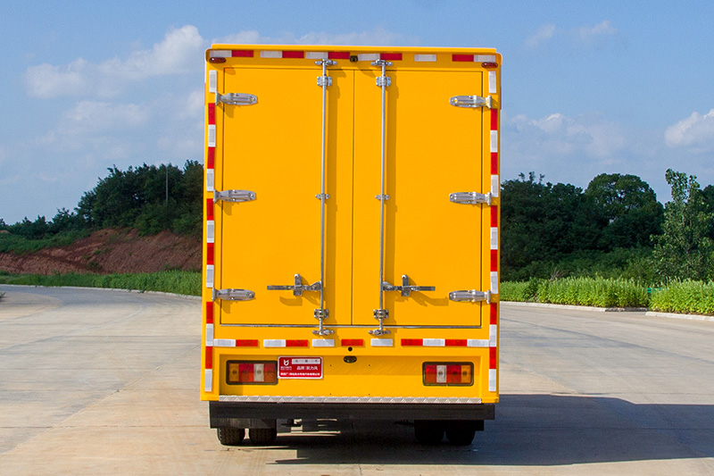 江铃顺达100KW移动电源车