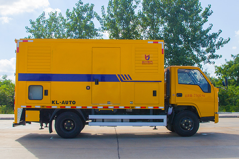 江铃顺达100KW移动电源车