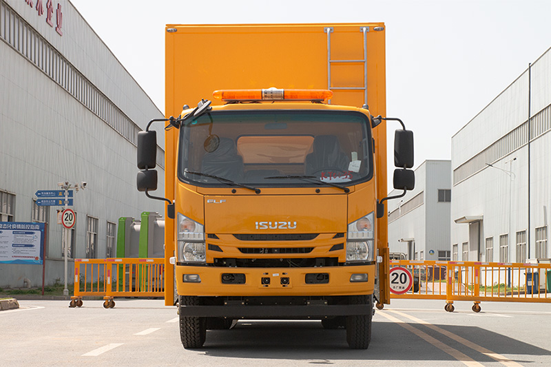 五十铃移动电源车200KW