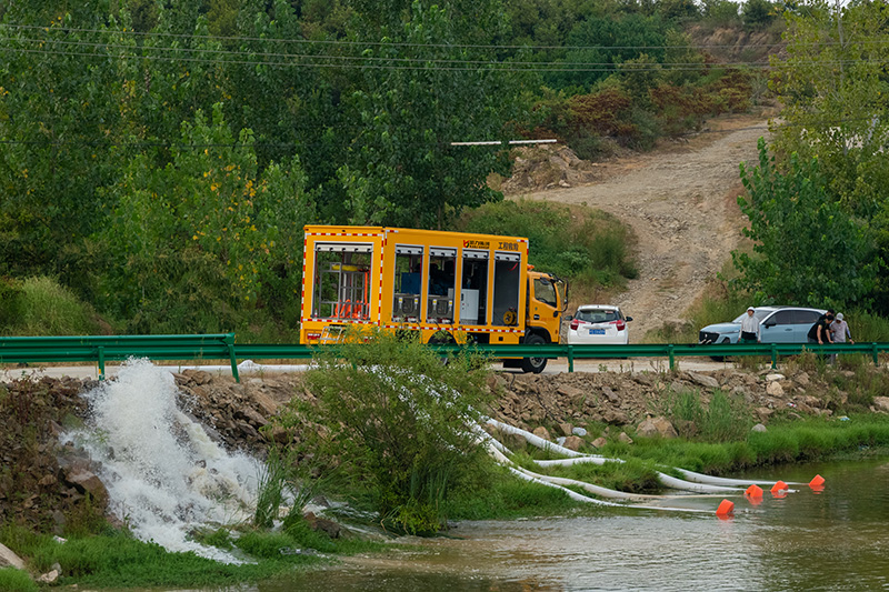 东风多利卡抢险救援车（500方）