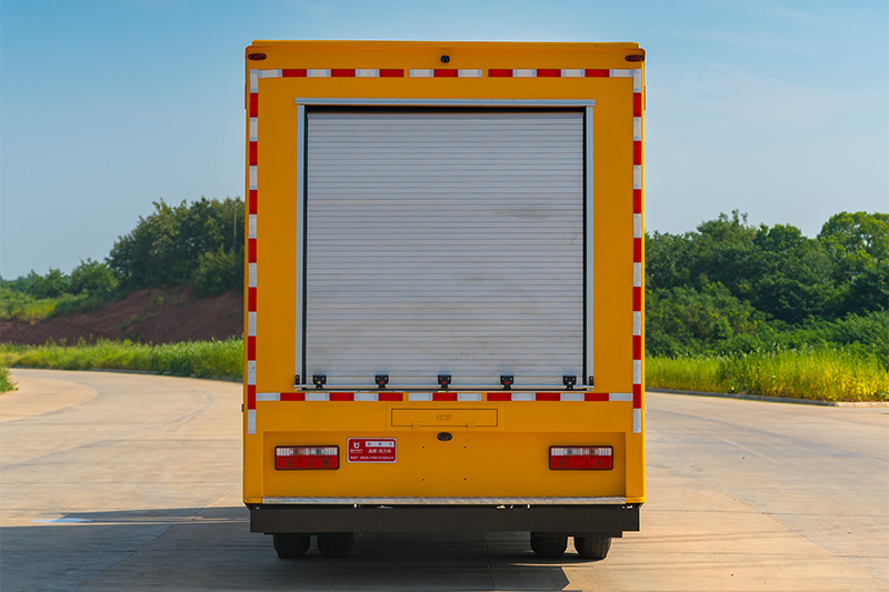 东风多利卡抢险救援车（500方）