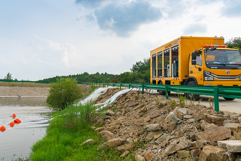 东风多利卡抢险救援车（500方）