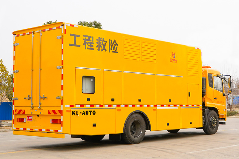 东风天锦抢险救援车（3000方 4000方排水车）