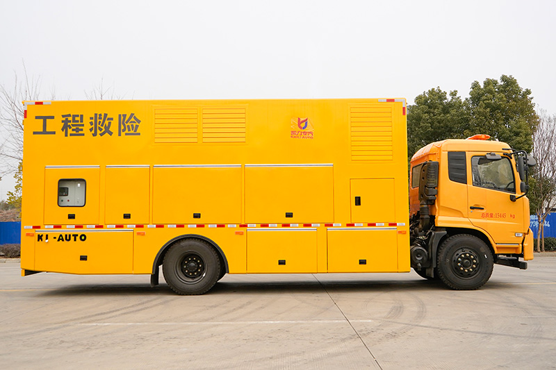东风天锦抢险救援车（3000方 4000方排水车）