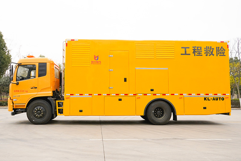东风天锦抢险救援车（3000方 4000方排水车）
