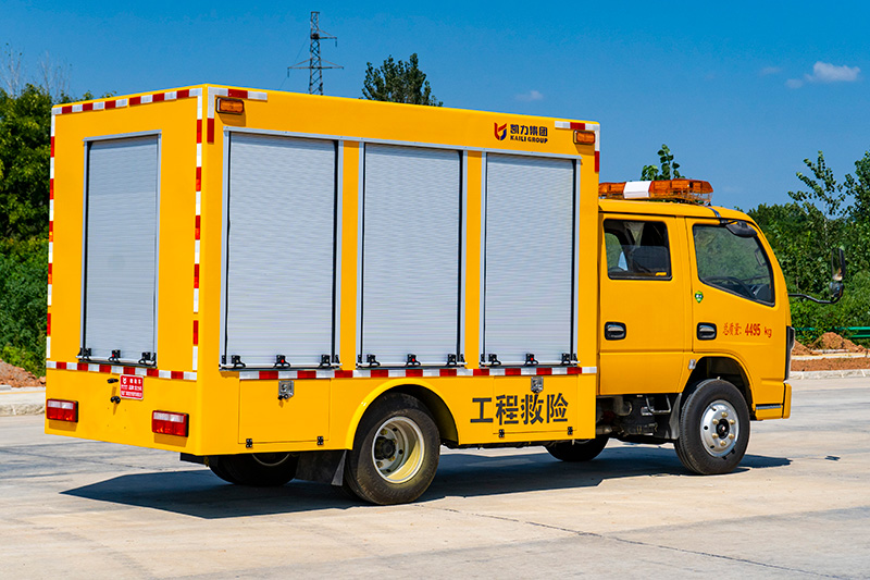 东风小多利卡双排救险车（500方 1000方）