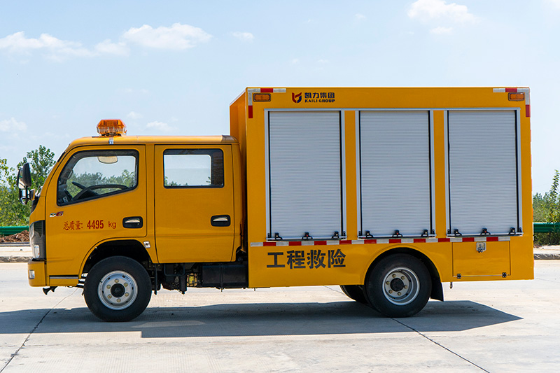 东风小多利卡双排救险车（500方 1000方）