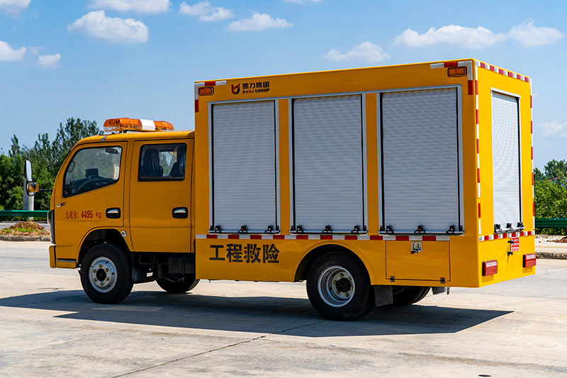 东风小多利卡双排救险车（500方 1000方）