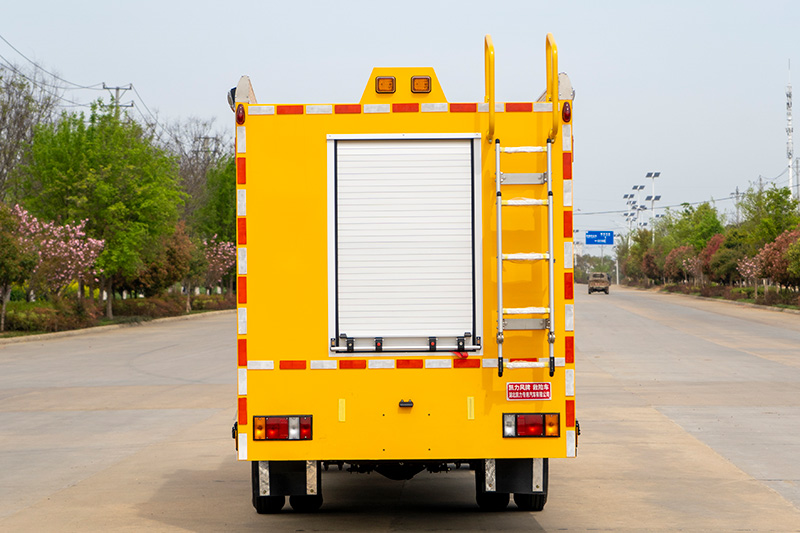 五十铃抢险救援车