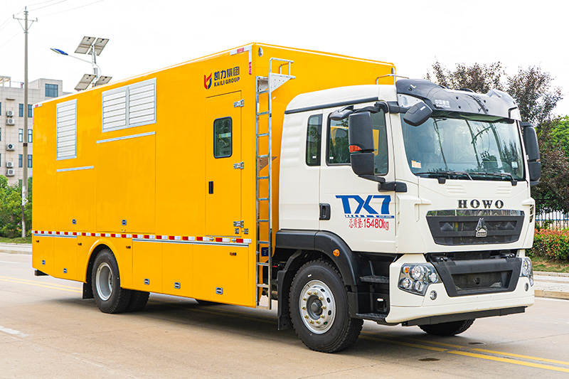 重汽豪沃排水车（4000方）