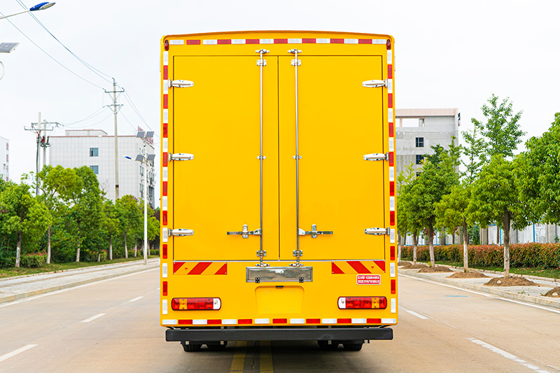 重汽豪沃排水车（4000方）